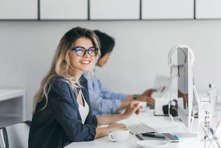 PHI Job Online Marketing Manager/in