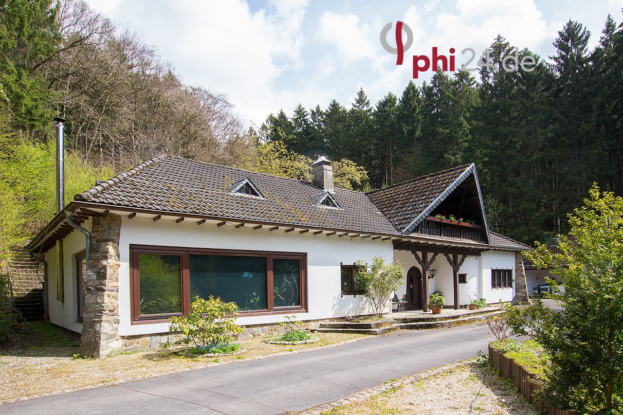PHI AACHEN Romantisches Wohnerlebnis in ruhiger Waldlage