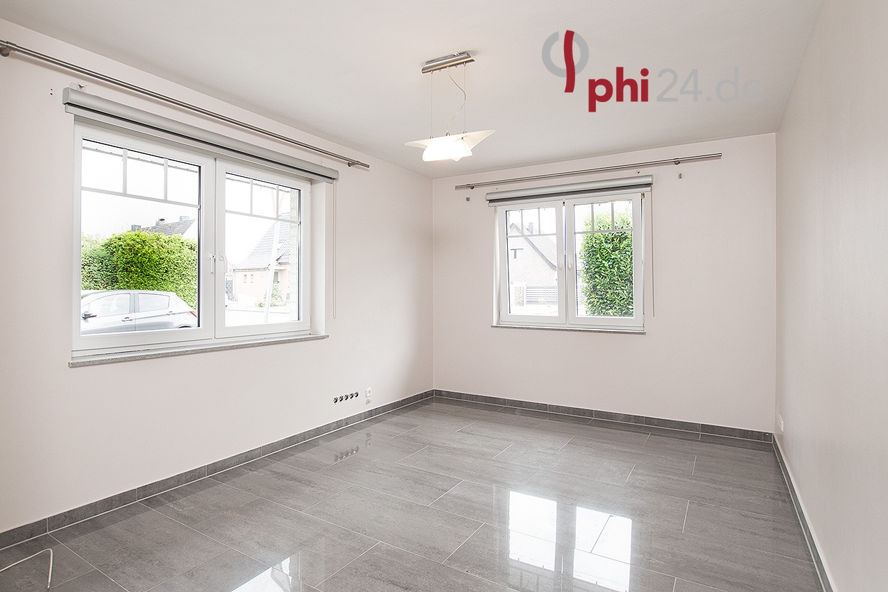 Einfamilienhaus Baesweiler referenzen Phi: Immobilien-Basweiler-Haus-Kaufen-UV559-01 Immobilienmakler Baesweiler Einfamilienhaus referenzen mit Immobilienbewertung