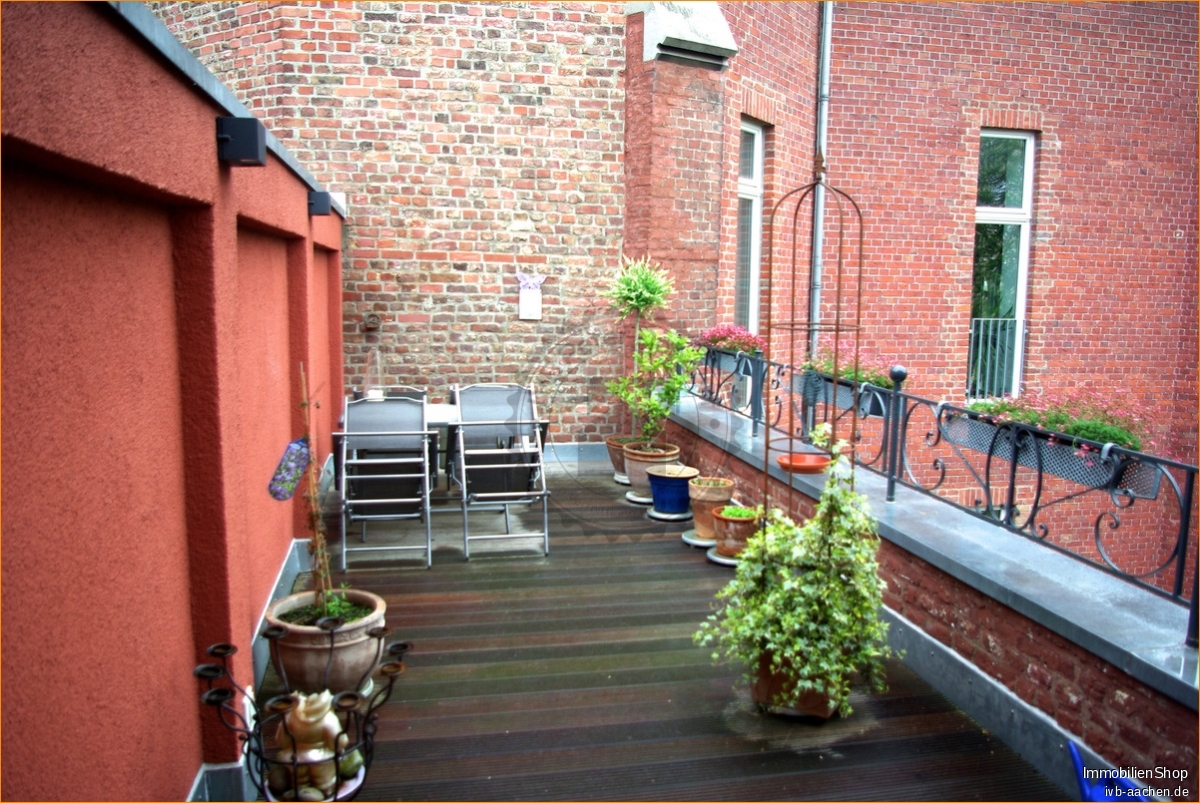 DG-Wohnung Aachen mieten Phi: Raphaelshöfe 2, Aachen-Soers, Terrasse Immobilienmakler Aachen DG-Wohnung mieten mit Immobilienbewertung