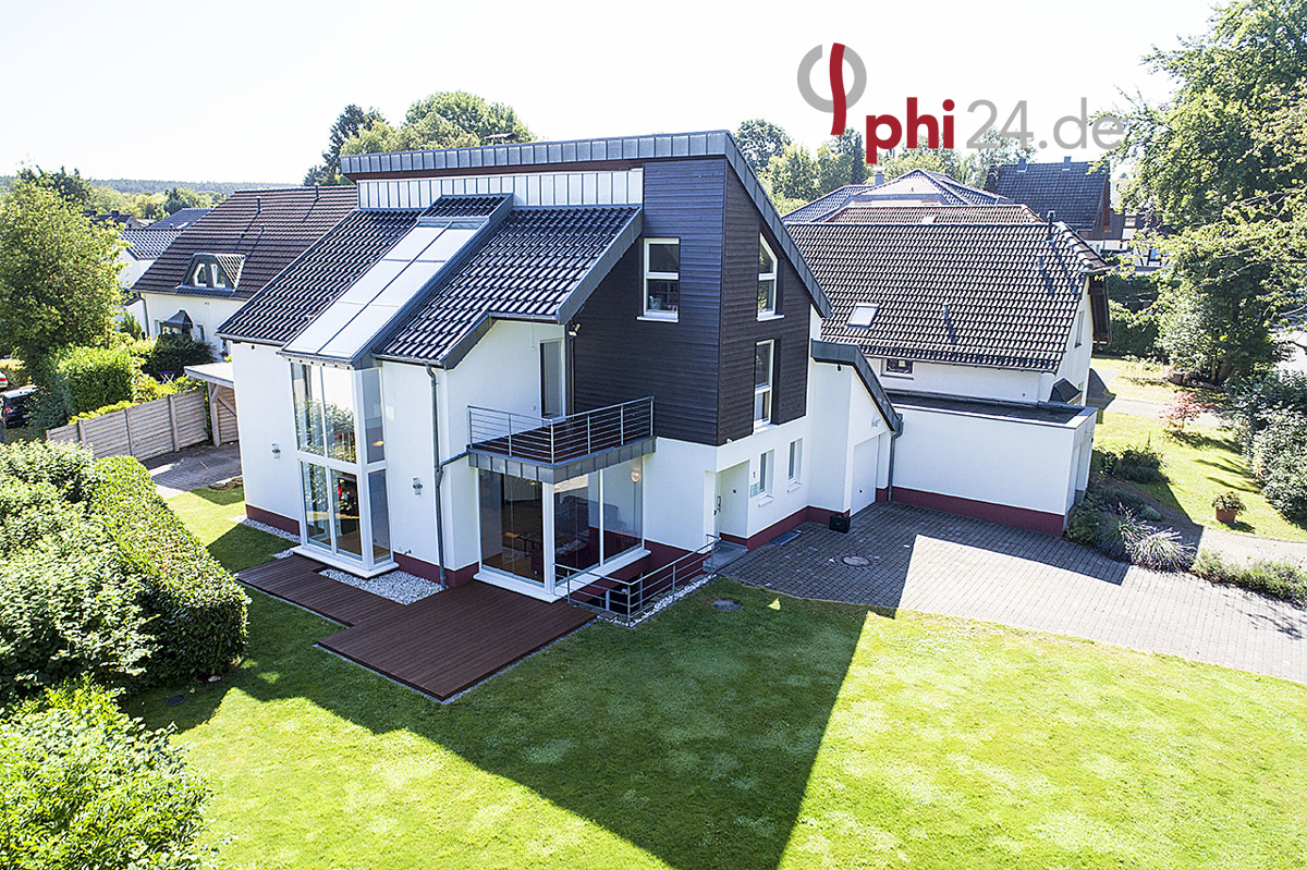Phi Aachen Modern Und Hell Grosszugiges Familiendomizil In