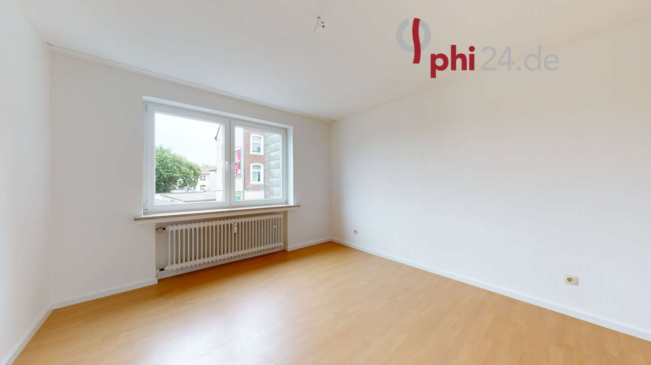 Etagenwohnung Aachen referenzen Phi: PHI-AACHEN-Sonnige-frisch-renovierte-Wohnetage-mit-Garage-in-zentraler-Lage-von-Eilendorf-08152022_154444 Immobilienmakler Aachen Etagenwohnung referenzen mit Immobilienbewertung