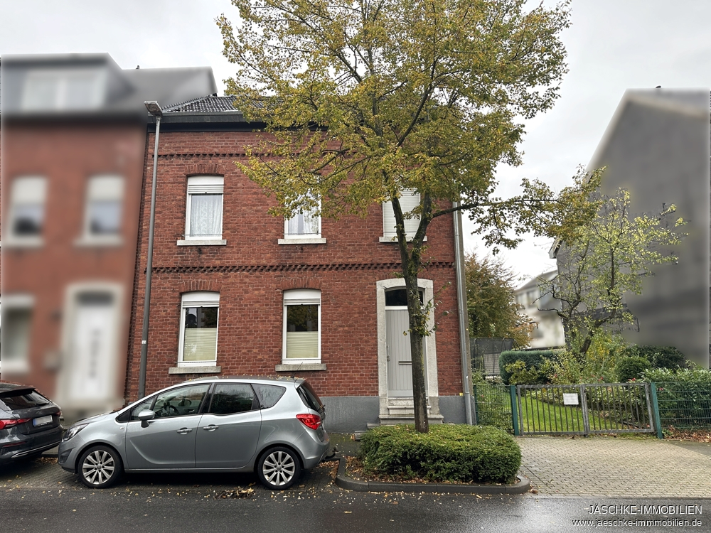 Immobilienmakler Aachen / Brand Zweifamilienhaus kaufen mit Immobilienbewertung