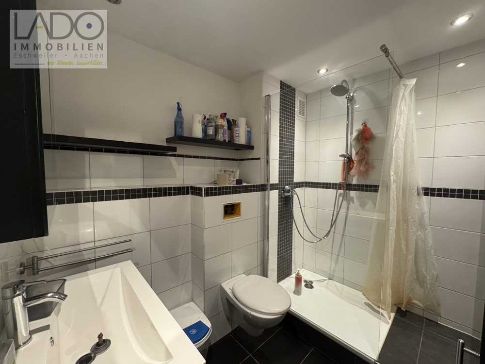 Etagenwohnung Düren kaufen Phi: Badezimmer Immobilienmakler Düren Etagenwohnung kaufen mit Immobilienbewertung