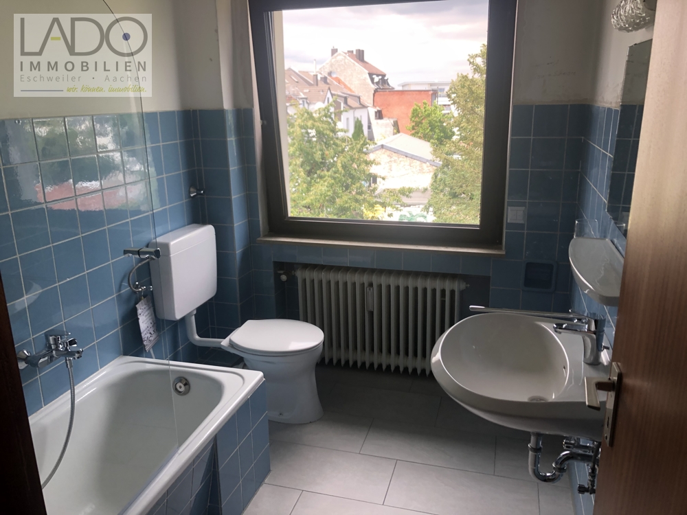 Etagenwohnung Stolberg (Rheinland) kaufen Phi: Badezimmer 2.OG links Immobilienmakler Stolberg (Rheinland) Etagenwohnung kaufen mit Immobilienbewertung