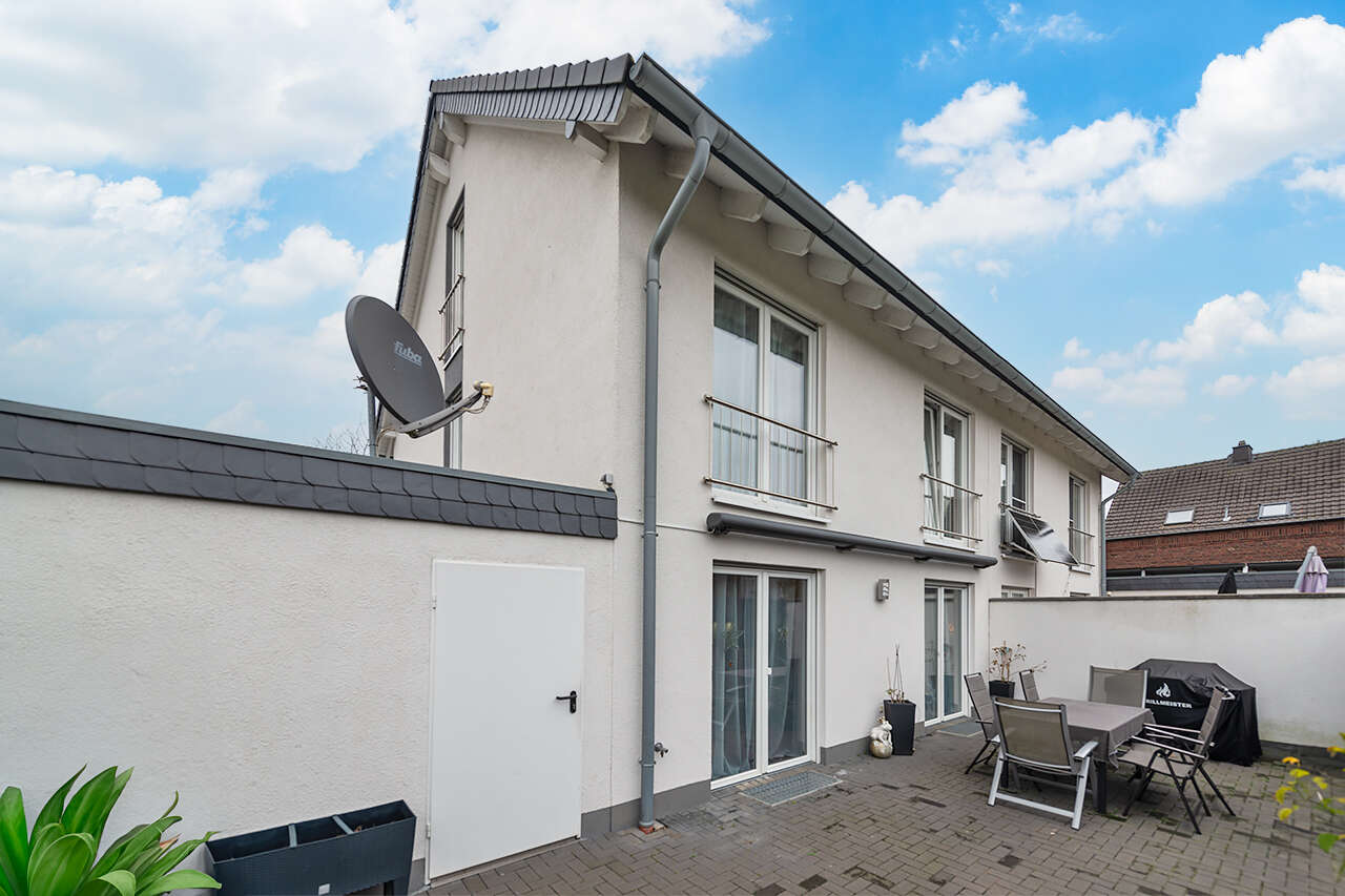 Doppelhaushälfte Elsdorf referenzen Phi: Immobilien-Elsdorf-Haus-Kaufen-XW443-11 Immobilienmakler Elsdorf Doppelhaushälfte referenzen mit Immobilienbewertung