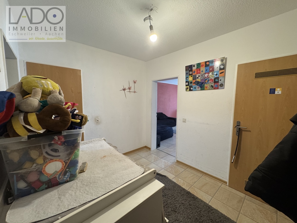 Etagenwohnung Düren kaufen Phi: Flur Immobilienmakler Düren Etagenwohnung kaufen mit Immobilienbewertung