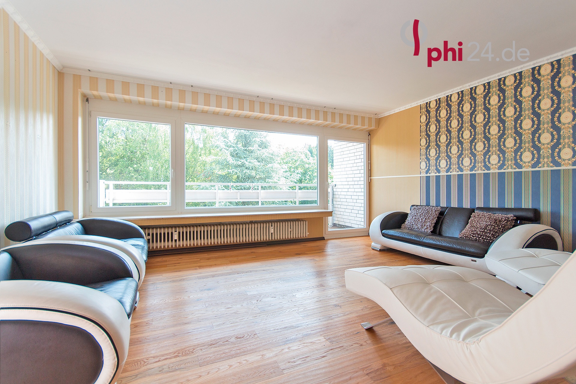 Etagenwohnung Aachen kaufen Phi: Wohnzimmer 5,20 m x 4,75 m Immobilienmakler Aachen Etagenwohnung kaufen mit Immobilienbewertung