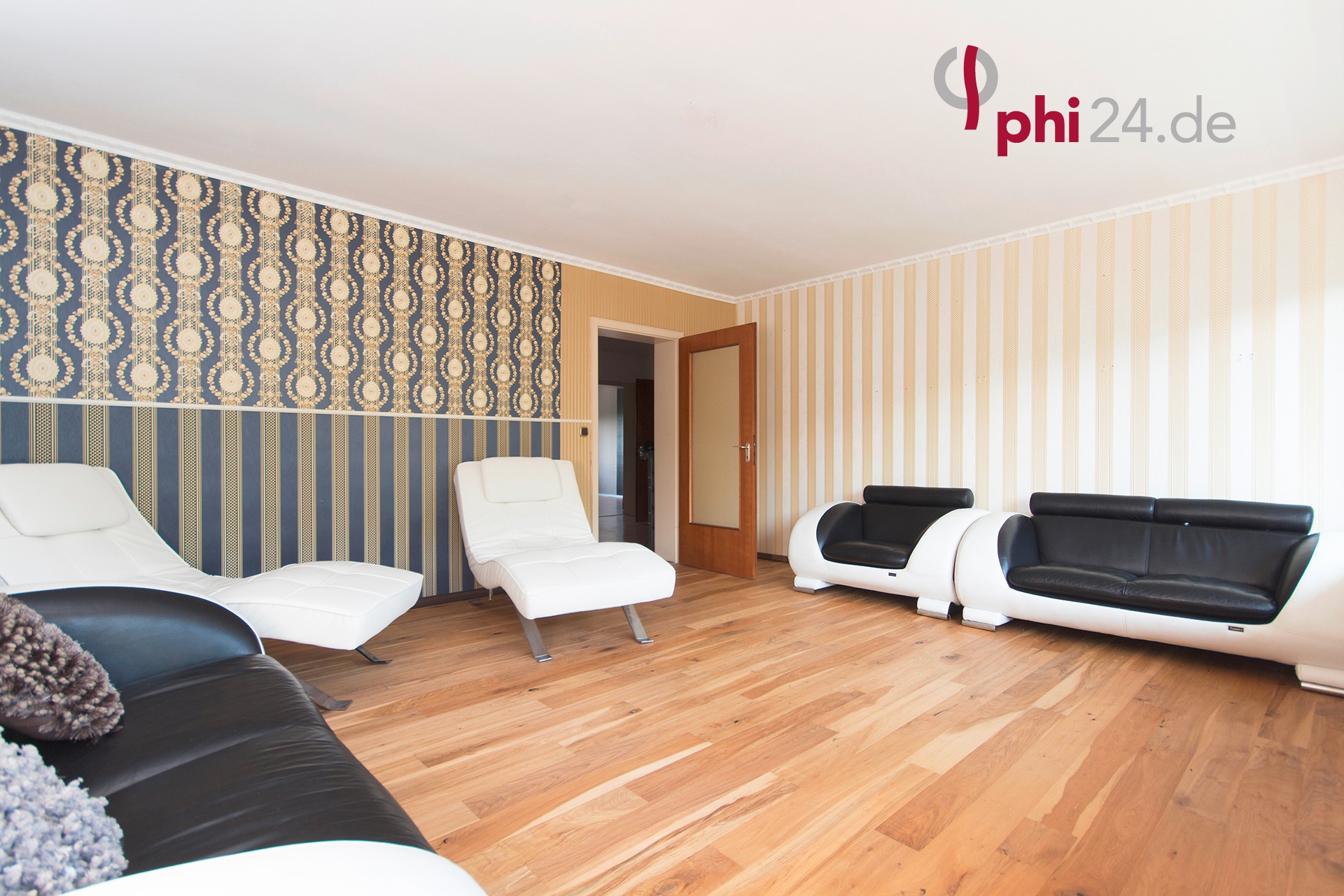 Etagenwohnung Aachen kaufen Phi: Wohnzimmer 5,20 m x 4,75 m Immobilienmakler Aachen Etagenwohnung kaufen mit Immobilienbewertung
