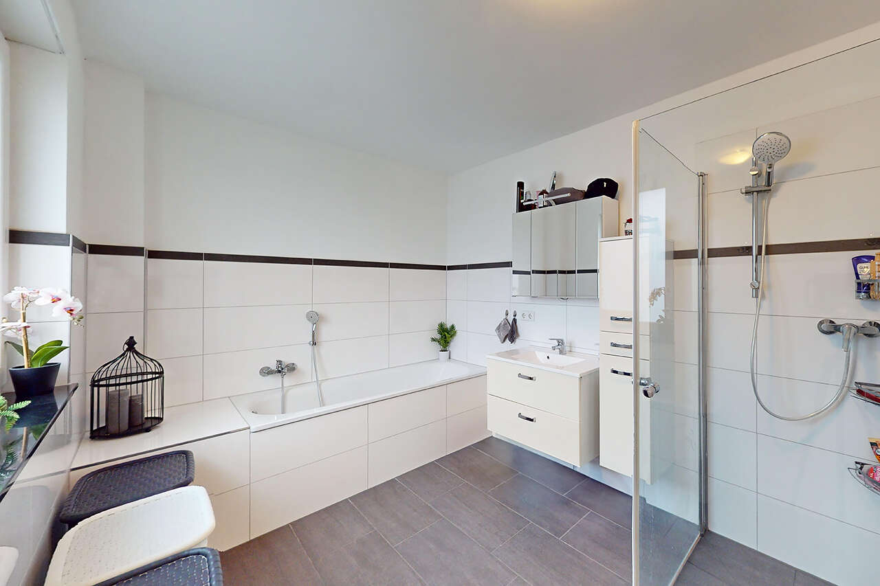 Doppelhaushälfte Elsdorf referenzen Phi: Immobilien-Elsdorf-Haus-Kaufen-XW443-08 Immobilienmakler Elsdorf Doppelhaushälfte referenzen mit Immobilienbewertung