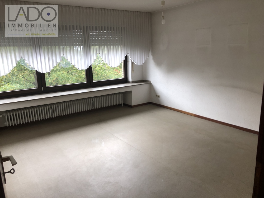 Etagenwohnung Stolberg (Rheinland) kaufen Phi: Wohnzimmer 2.OG links Immobilienmakler Stolberg (Rheinland) Etagenwohnung kaufen mit Immobilienbewertung