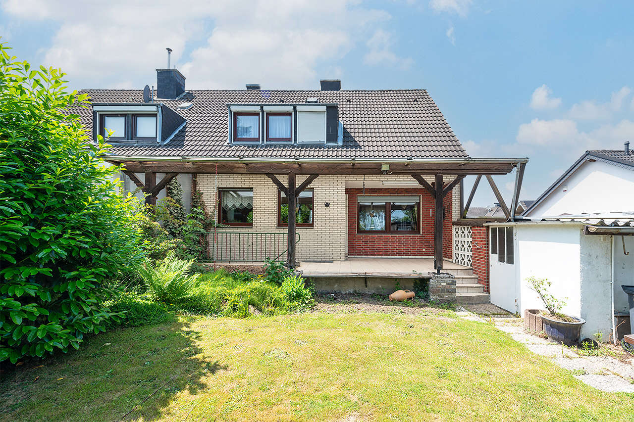 Doppelhaushälfte Alsdorf kaufen Phi: Immobilien-Alsdorf-Haus-Kaufen-SO853-13 Immobilienmakler Alsdorf Doppelhaushälfte kaufen mit Immobilienbewertung