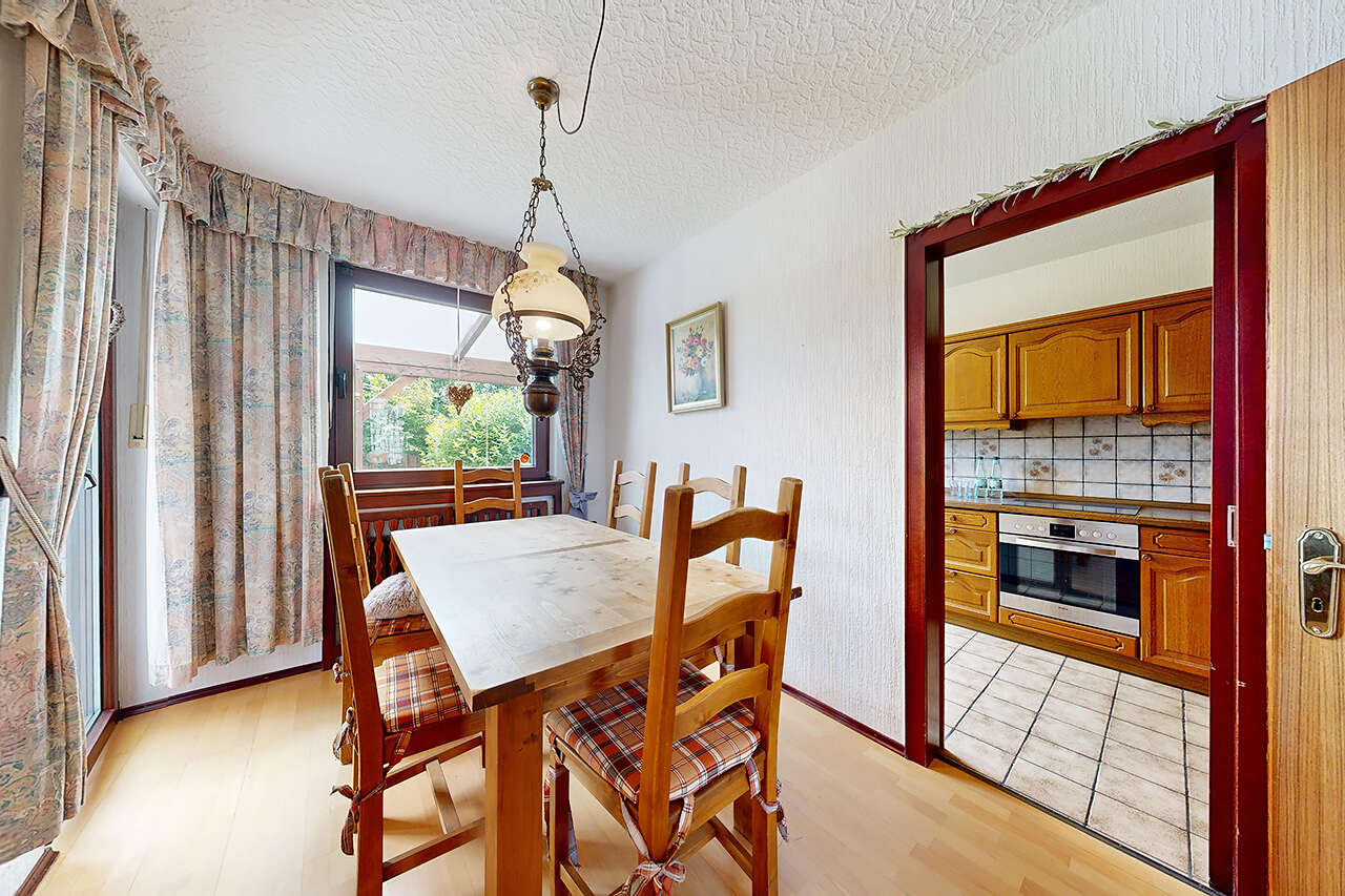 Doppelhaushälfte Alsdorf kaufen Phi: Immobilien-Alsdorf-Haus-Kaufen-SO853-10 Immobilienmakler Alsdorf Doppelhaushälfte kaufen mit Immobilienbewertung