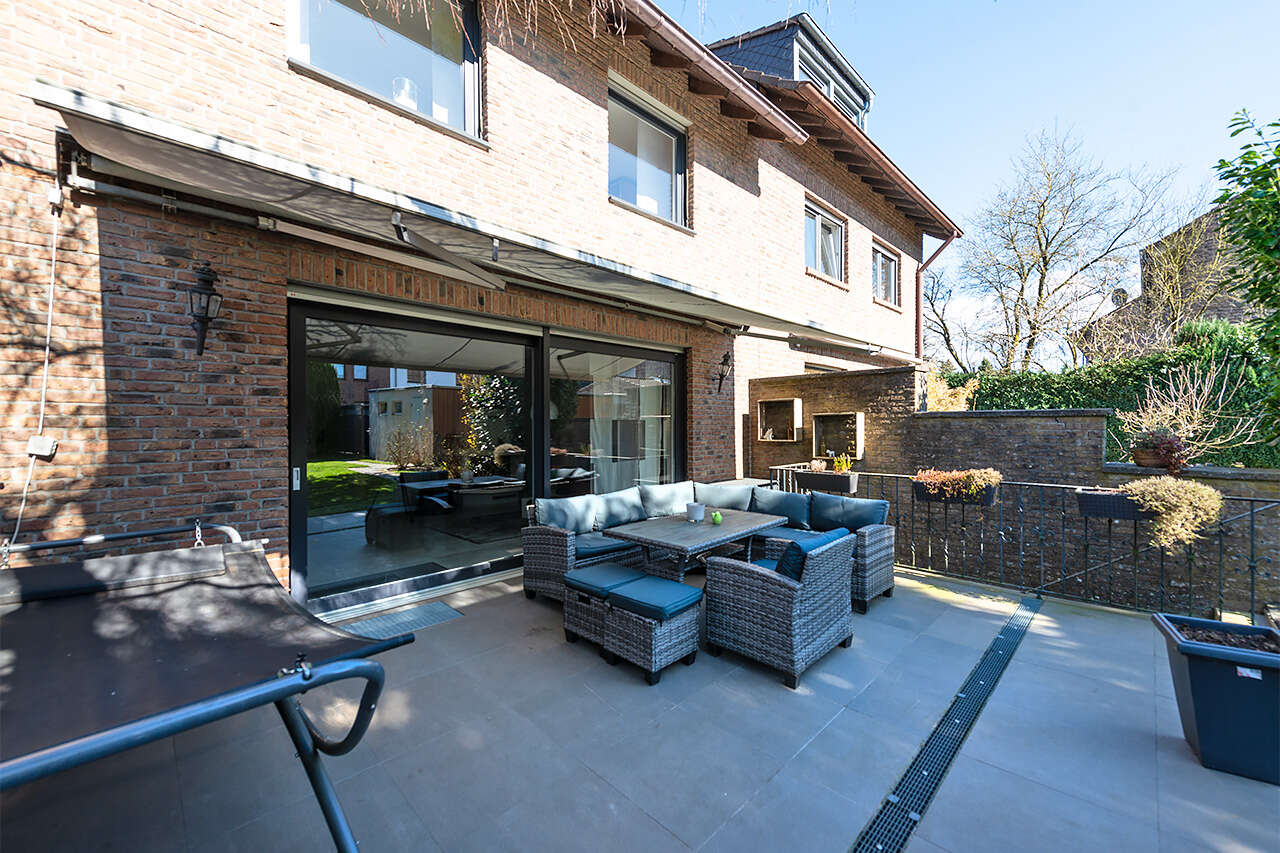 Reihenmittelhaus Aachen kaufen Phi: Immobilien-Aachen-Haus-Kaufen-BV599-17 Immobilienmakler Aachen Reihenmittelhaus kaufen mit Immobilienbewertung