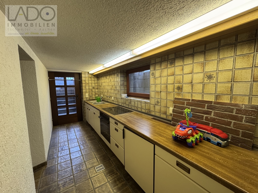 Einfamilienhaus Inden / Lucherberg mieten Phi: Küche Keller Immobilienmakler Inden / Lucherberg Einfamilienhaus mieten mit Immobilienbewertung