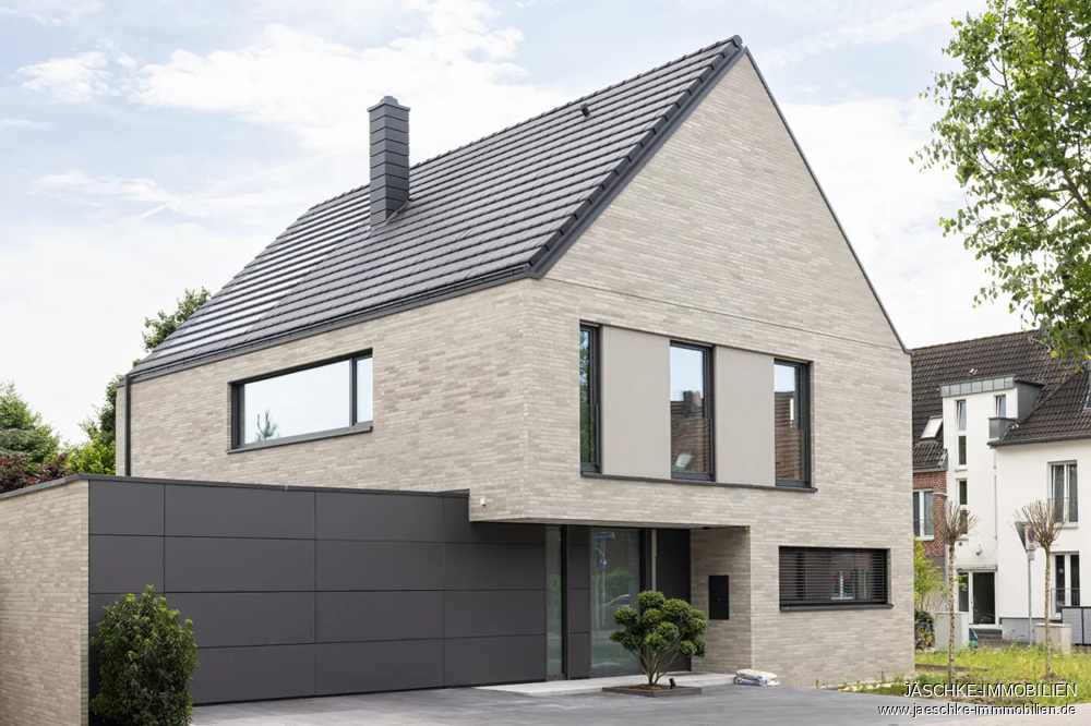 Einfamilienhaus Aachen / Brand kaufen Phi: Beispielhaus - Immobilienmakler Aachen / Brand Einfamilienhaus kaufen mit Immobilienbewertung