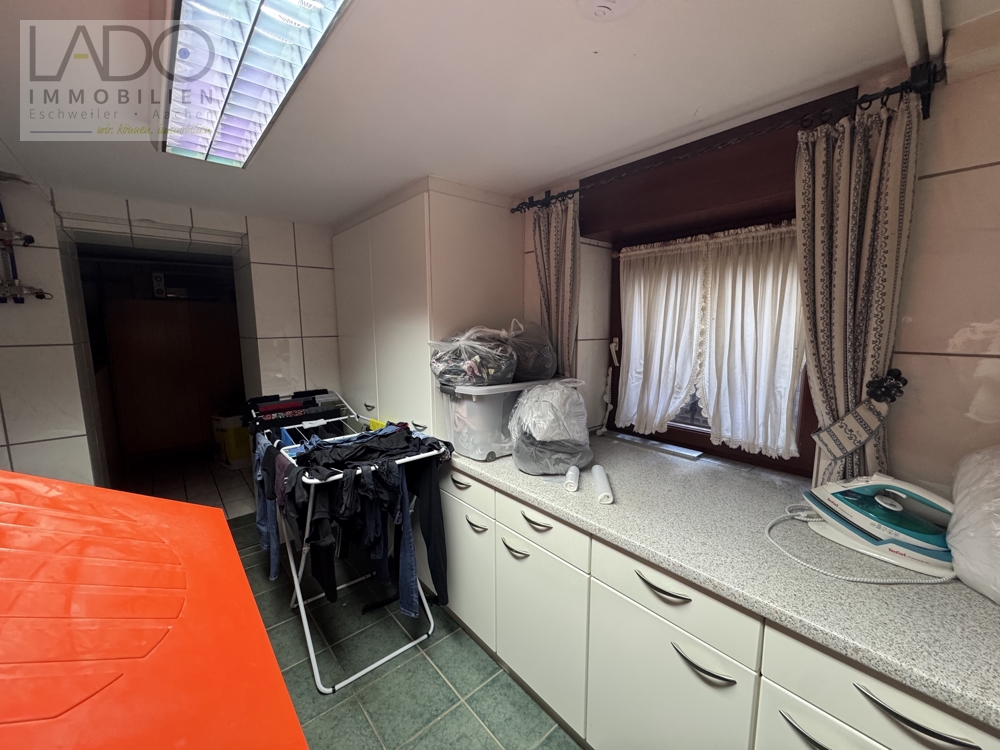 Einfamilienhaus Inden / Lucherberg mieten Phi: Wäschekeller Immobilienmakler Inden / Lucherberg Einfamilienhaus mieten mit Immobilienbewertung