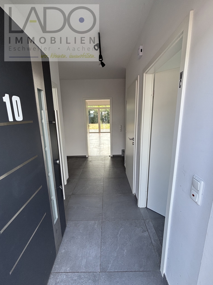 Reihenhaus Eschweiler / Dürwiß kaufen Phi: Flur EG Immobilienmakler Eschweiler / Dürwiß Reihenhaus kaufen mit Immobilienbewertung