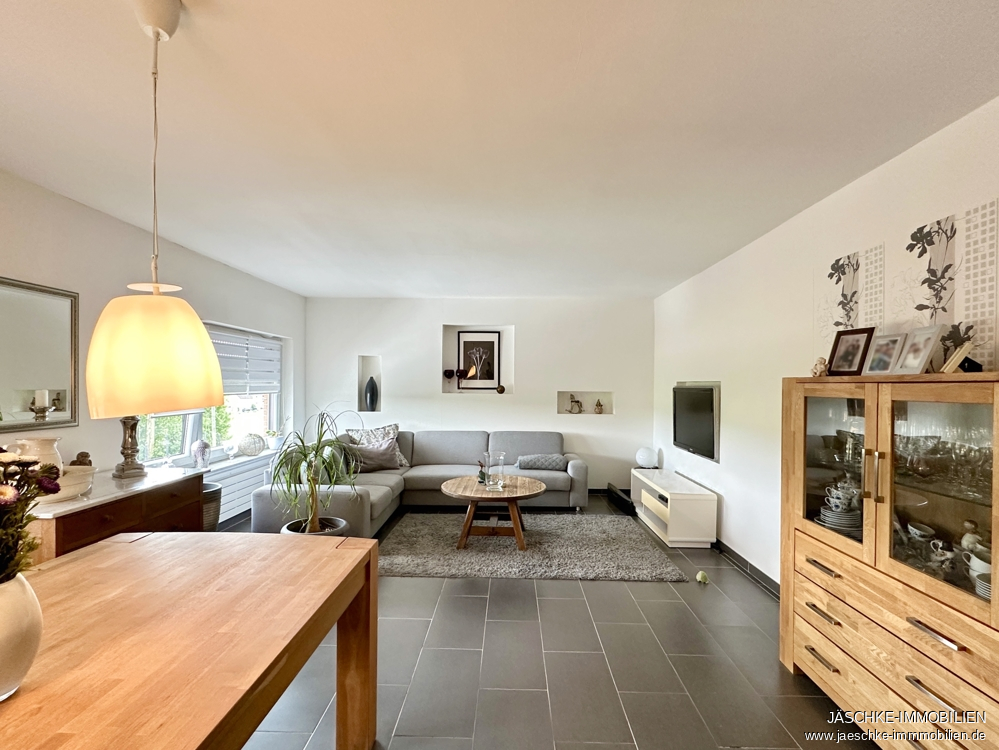 Zweifamilienhaus Stolberg (Rheinland) / Breinig kaufen Phi: Wohn-/Esszimmer OG Immobilienmakler Stolberg (Rheinland) / Breinig Zweifamilienhaus kaufen mit Immobilienbewertung