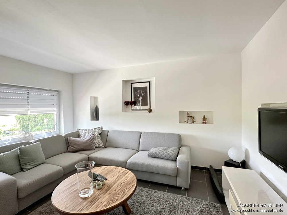 Zweifamilienhaus Stolberg (Rheinland) / Breinig kaufen Phi: Wohnzimmer OG Immobilienmakler Stolberg (Rheinland) / Breinig Zweifamilienhaus kaufen mit Immobilienbewertung