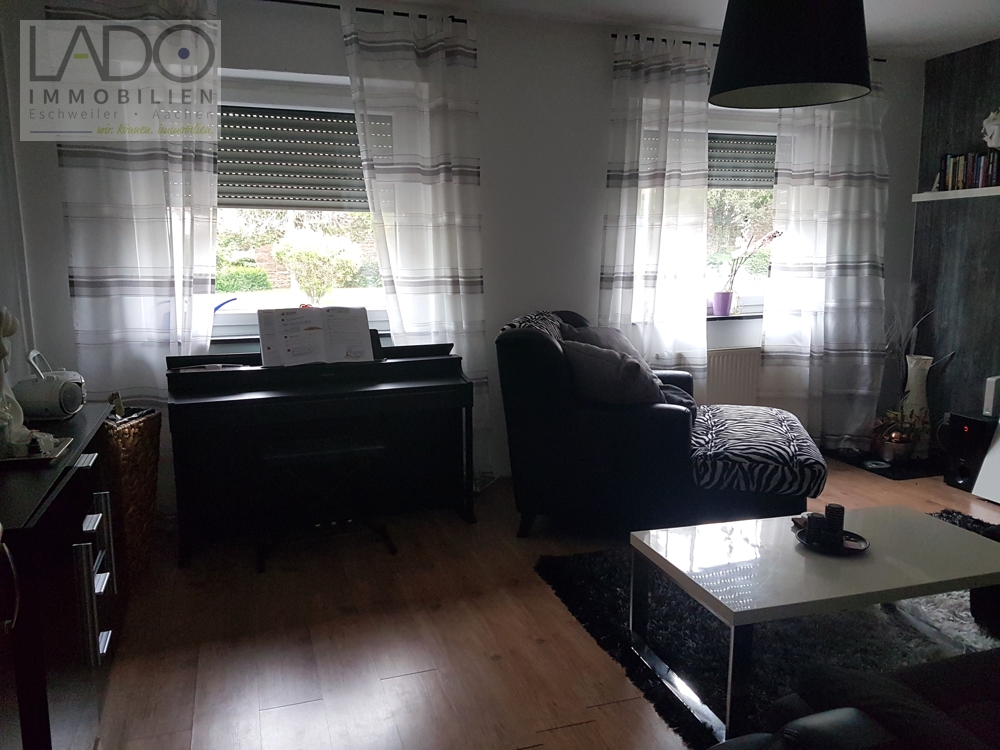 Mehrfamilienhaus Merzenich kaufen Phi: 1. OG Wohnzimmer Immobilienmakler Merzenich Mehrfamilienhaus kaufen mit Immobilienbewertung