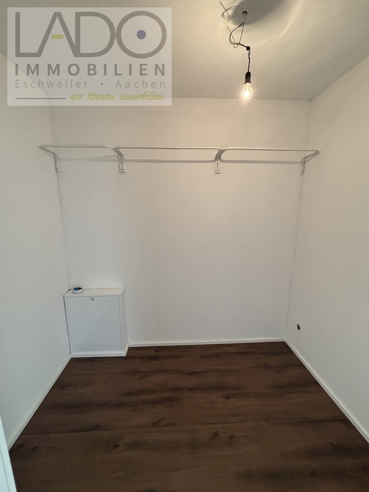Reihenhaus Eschweiler / Dürwiß kaufen Phi: Abstellraum OG Immobilienmakler Eschweiler / Dürwiß Reihenhaus kaufen mit Immobilienbewertung