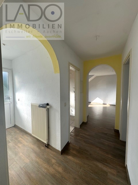 Mehrfamilienhaus Merzenich kaufen Phi: 2. OG Flur Immobilienmakler Merzenich Mehrfamilienhaus kaufen mit Immobilienbewertung