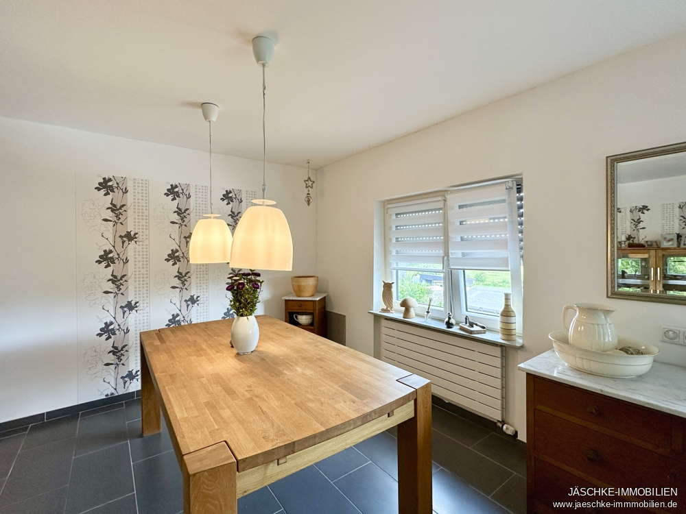 Zweifamilienhaus Stolberg (Rheinland) / Breinig kaufen Phi: Esszimmer OG Immobilienmakler Stolberg (Rheinland) / Breinig Zweifamilienhaus kaufen mit Immobilienbewertung