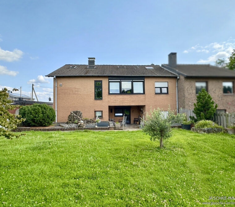 Immobilienmakler Stolberg (Rheinland) / Breinig Zweifamilienhaus kaufen mit Immobilienbewertung