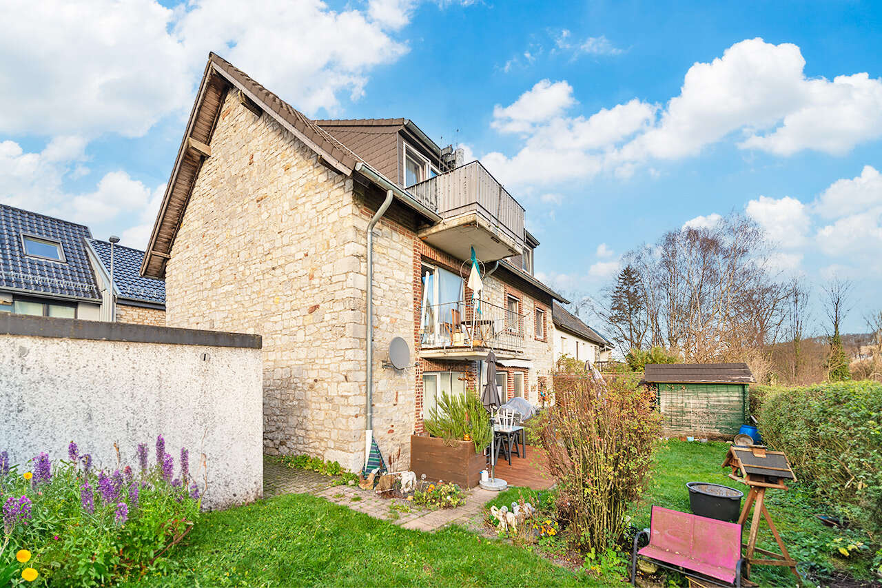 Zweifamilienhaus Aachen kaufen Phi: Immobilien-Aachen-MFH-Kaufen-YP052-01 Immobilienmakler Aachen Zweifamilienhaus kaufen mit Immobilienbewertung