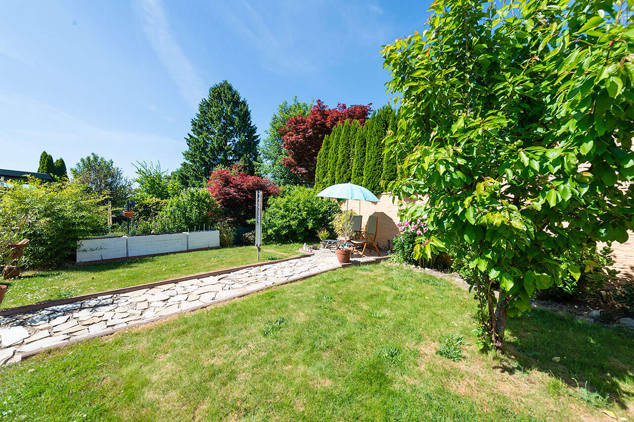 Doppelhaushälfte Alsdorf kaufen Phi: Immobilien-Alsdorf-Haus-Kaufen-OA618-08 Immobilienmakler Alsdorf Doppelhaushälfte kaufen mit Immobilienbewertung