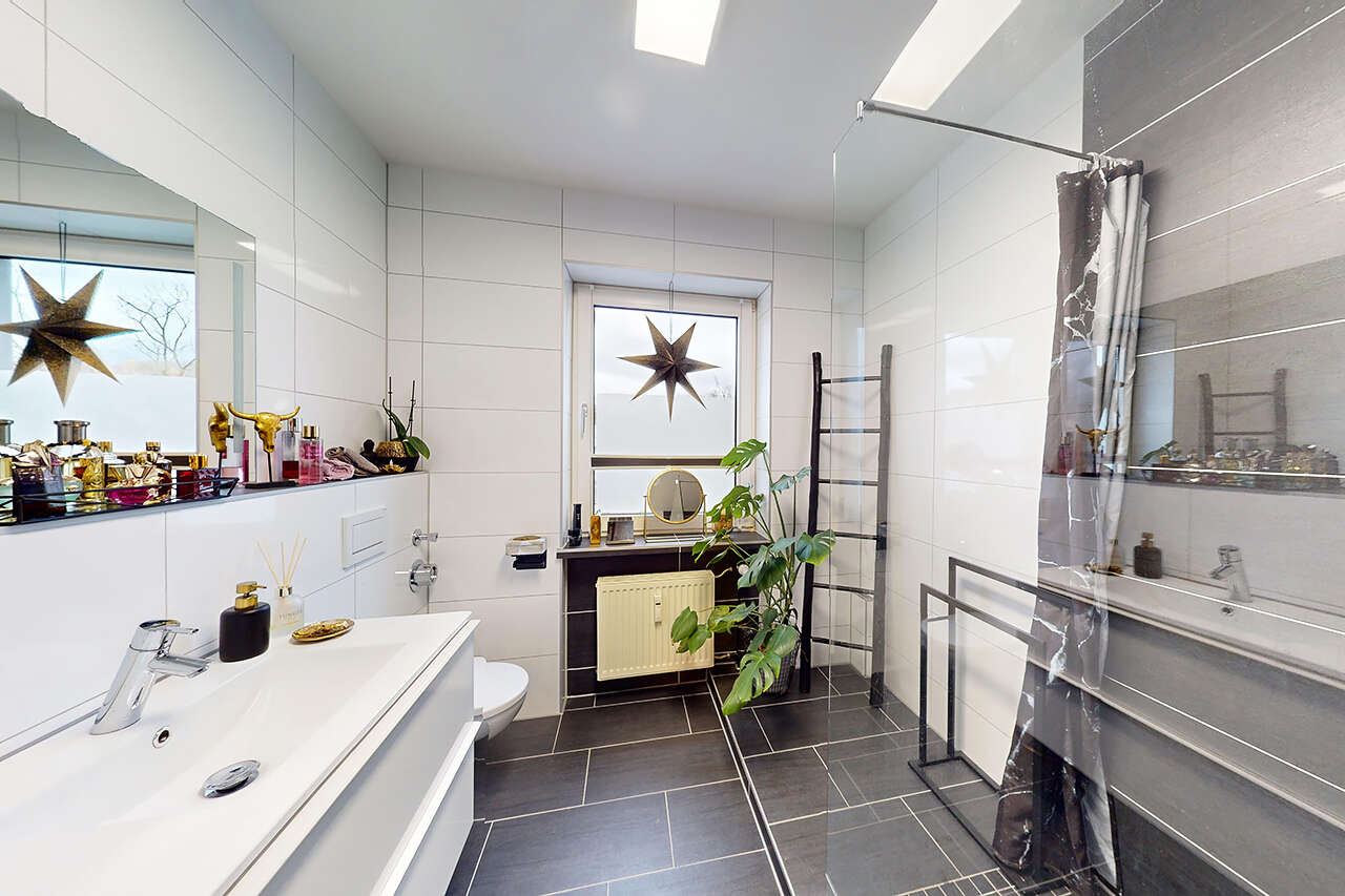 Wohn- und Geschäftshaus Geilenkirchen kaufen Phi: Immobilien-Geilenkirchen-MFH-Kaufen-JD224-19 Immobilienmakler Geilenkirchen Wohn- und Geschäftshaus kaufen mit Immobilienbewertung