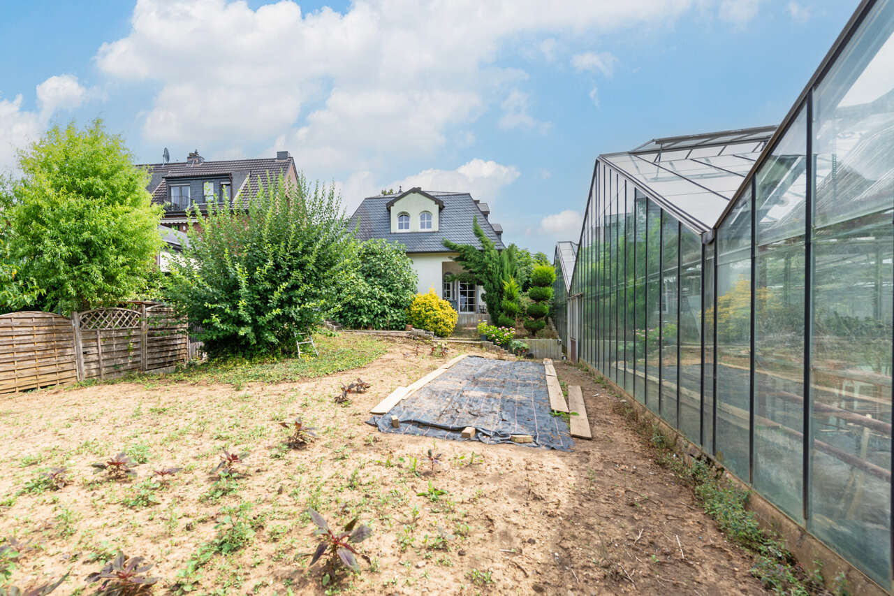 Einfamilienhaus Aachen kaufen Phi: Immobilien-Aachen-Haus-Kaufen-JY888-01 Immobilienmakler Aachen Einfamilienhaus kaufen mit Immobilienbewertung