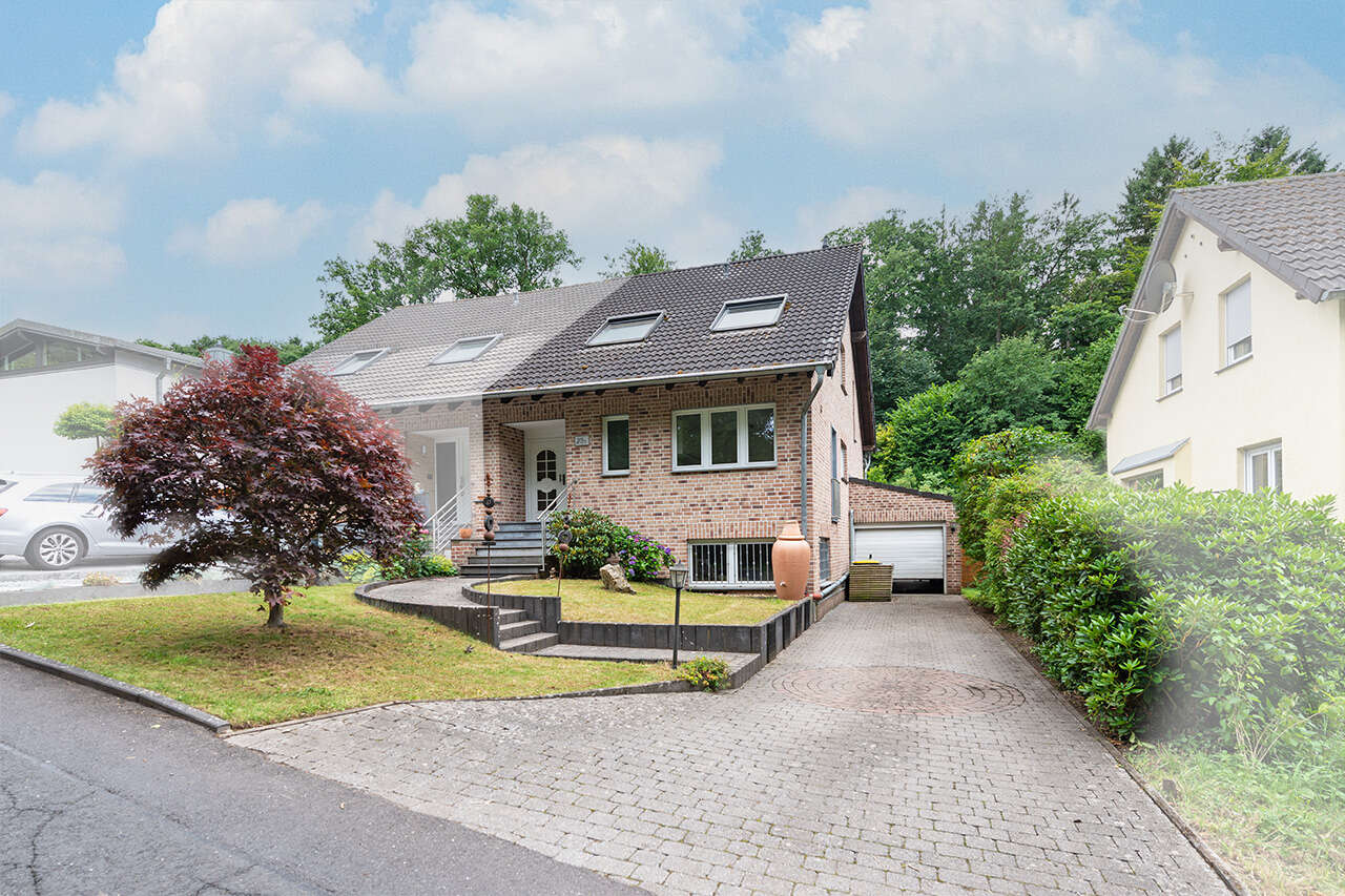 Immobilienmakler Roetgen Doppelhaushälfte kaufen mit Immobilienbewertung