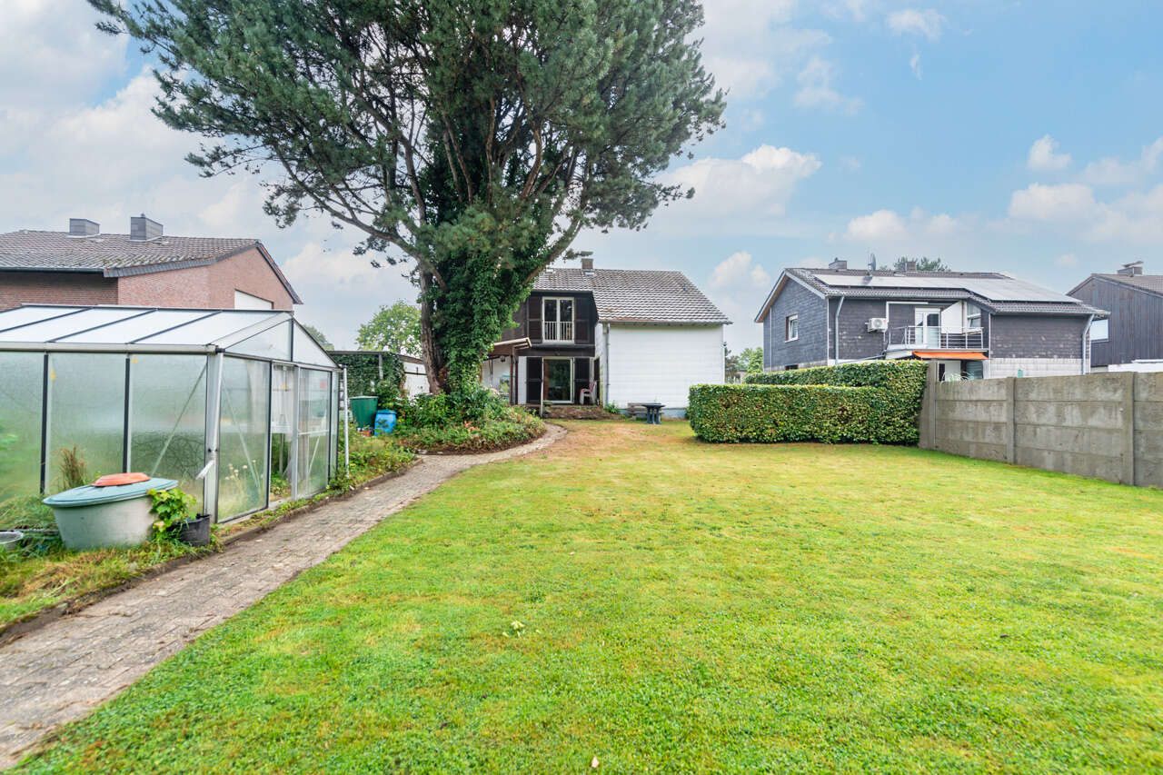 Immobilienmakler Aachen Einfamilienhaus kaufen mit Immobilienbewertung