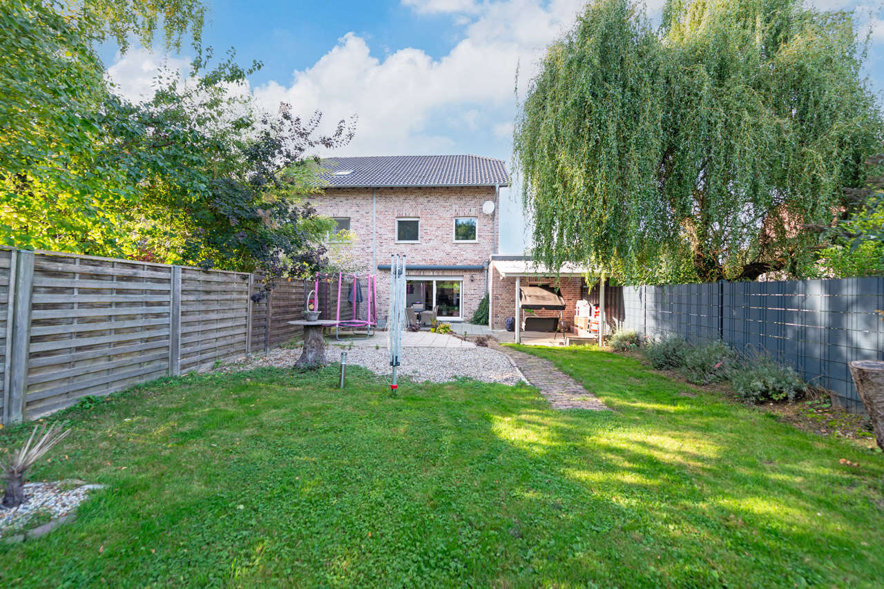 Doppelhaushälfte Übach-Palenberg kaufen Phi: Immobilien-Übach-Palenberg-Haus-Kaufen-CQ983-14 Immobilienmakler Übach-Palenberg Doppelhaushälfte kaufen mit Immobilienbewertung