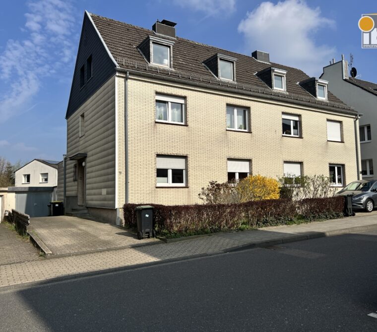 Immobilienmakler Aachen / Brand Zweifamilienhaus kaufen mit Immobilienbewertung