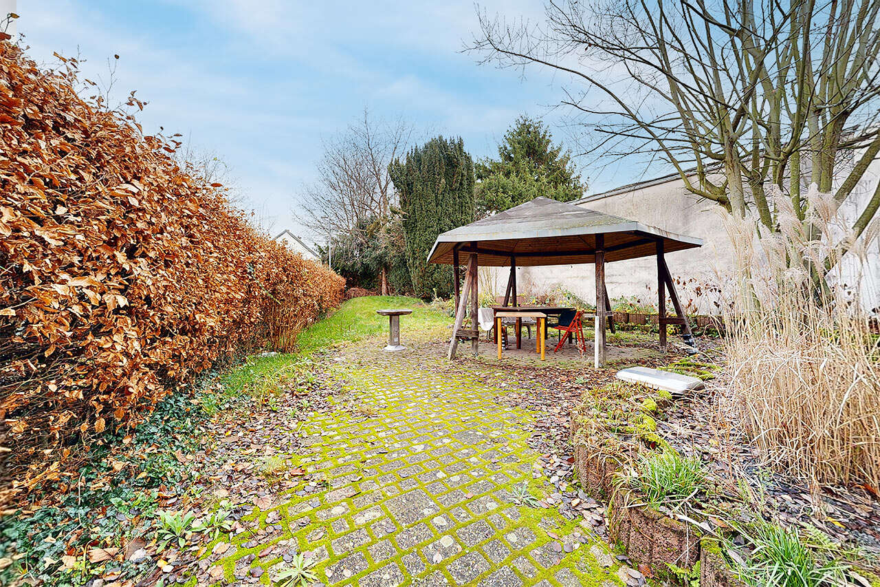 Immobilienmakler Linnich - Kofferen Wohnanlage kaufen mit Immobilienbewertung