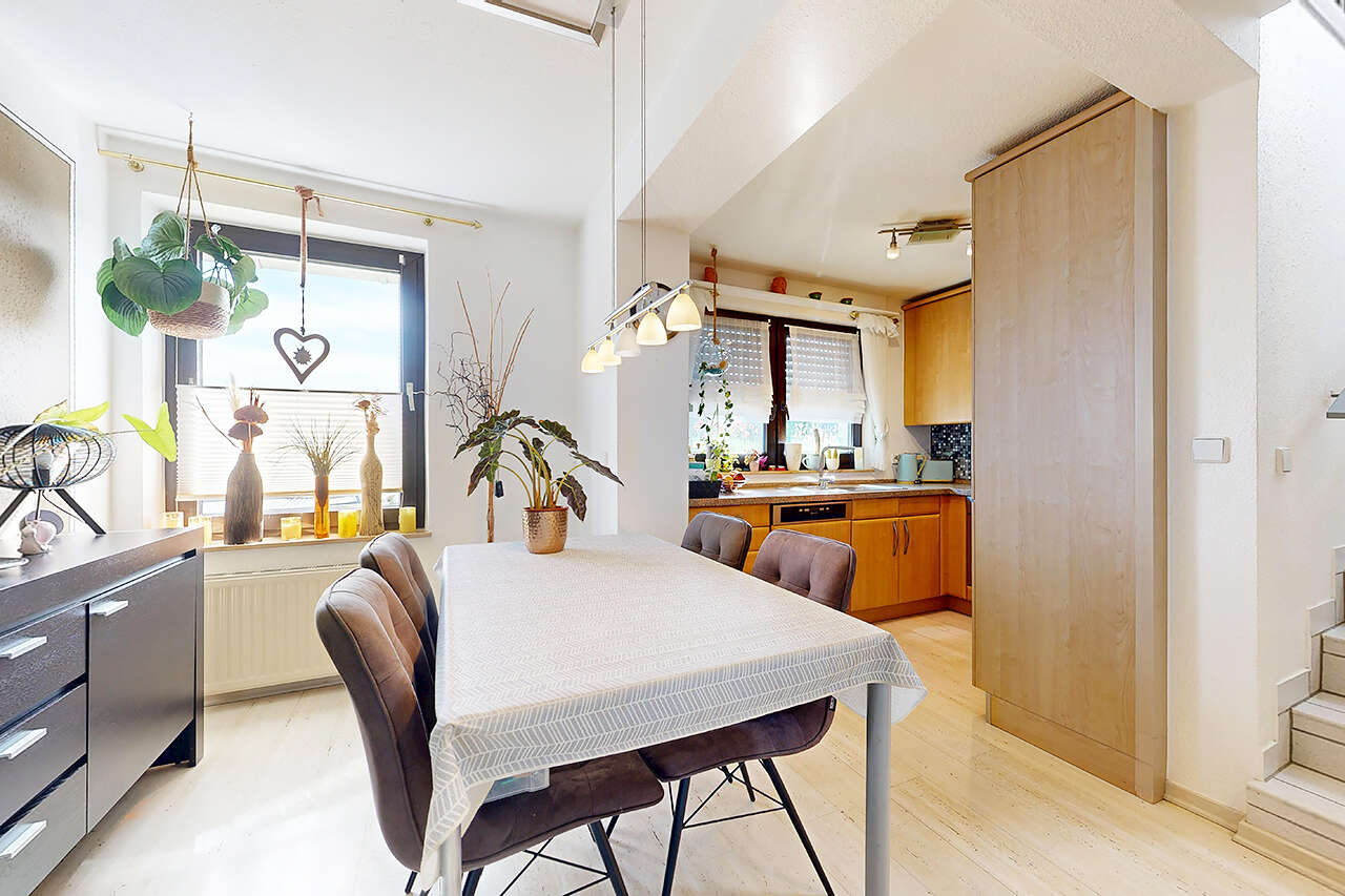 Immobilienmakler Baesweiler Maisonette-Wohnung kaufen mit Immobilienbewertung