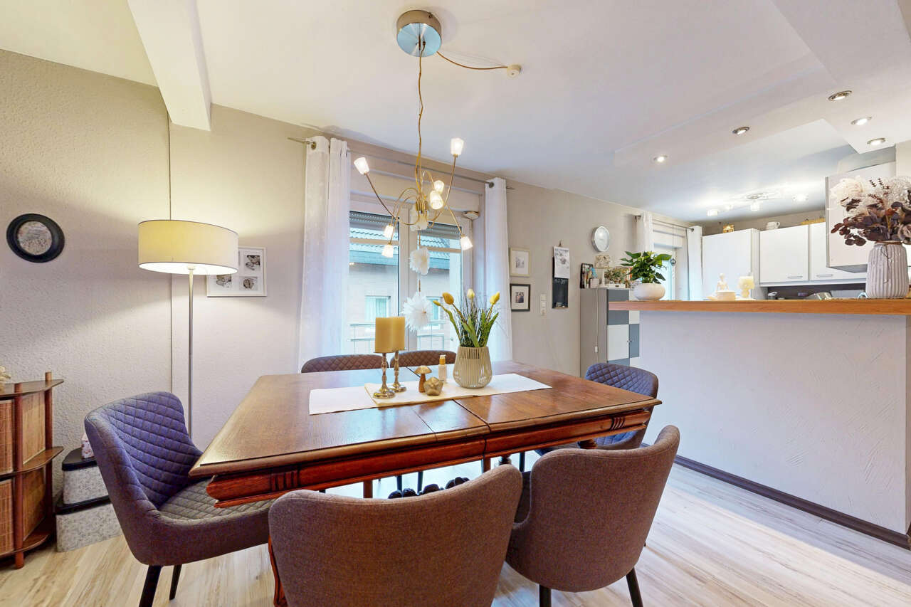 Zweifamilienhaus Baesweiler kaufen Phi: PHI-AACHEN-Charmantes-Wohngluck-mit-Garage-und-Dachterrasse-in-ruhiger-Lage-von-Baesweiler-01302026_094645 Immobilienmakler Baesweiler Zweifamilienhaus kaufen mit Immobilienbewertung