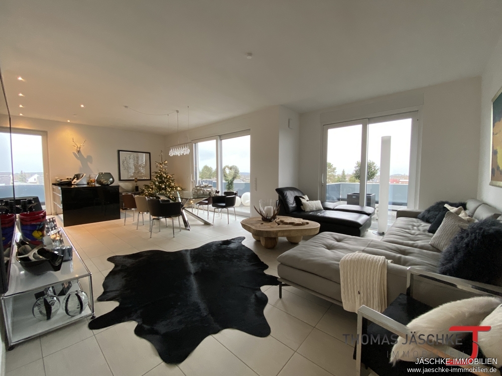 Penthouse – Umlaufende Terrasse – geringe Nebenkosten – zwei Stellplätze - Foto 2