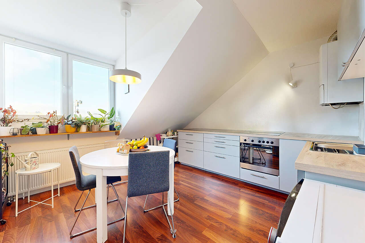 Immobilienmakler Aachen DG-Wohnung mieten mit Immobilienbewertung