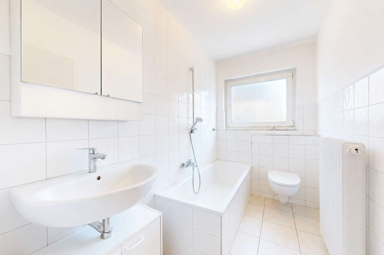 Mehrfamilienhaus Köln kaufen Phi: Immobilien-Köln-Haus-kaufen-HF081-26 (bearbeitet) Immobilienmakler Köln Mehrfamilienhaus kaufen mit Immobilienbewertung