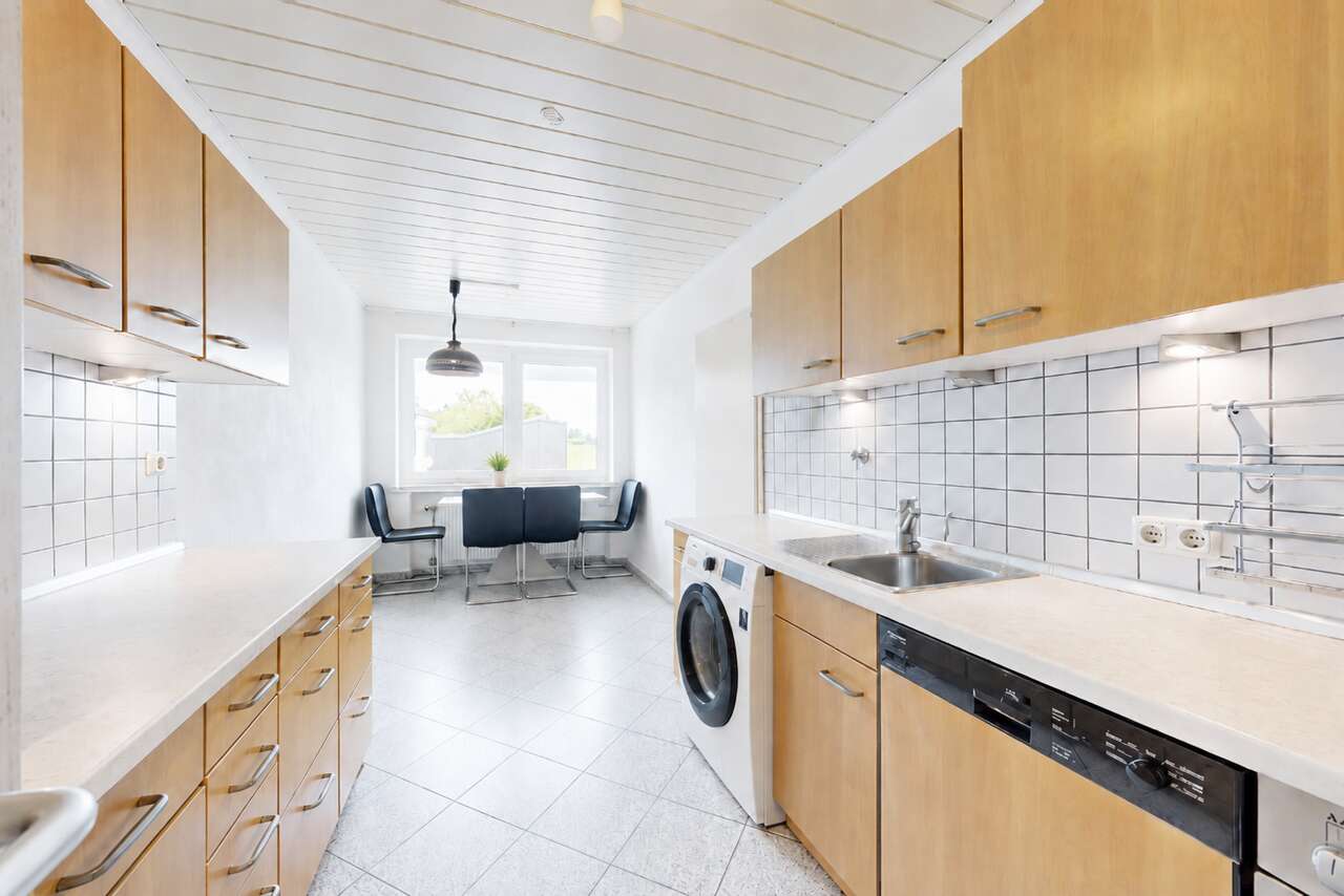 Etagenwohnung Aachen kaufen Phi: Immobilien-Aachen-Wohnung-Kaufen-LH378-02 (bearbeitet) Immobilienmakler Aachen Etagenwohnung kaufen mit Immobilienbewertung