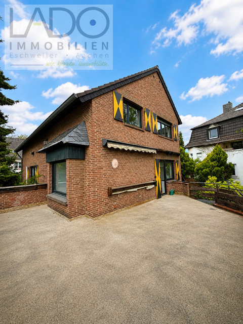 Einfamilienhaus Jülich mieten Phi: Terasse Immobilienmakler Jülich Einfamilienhaus mieten mit Immobilienbewertung