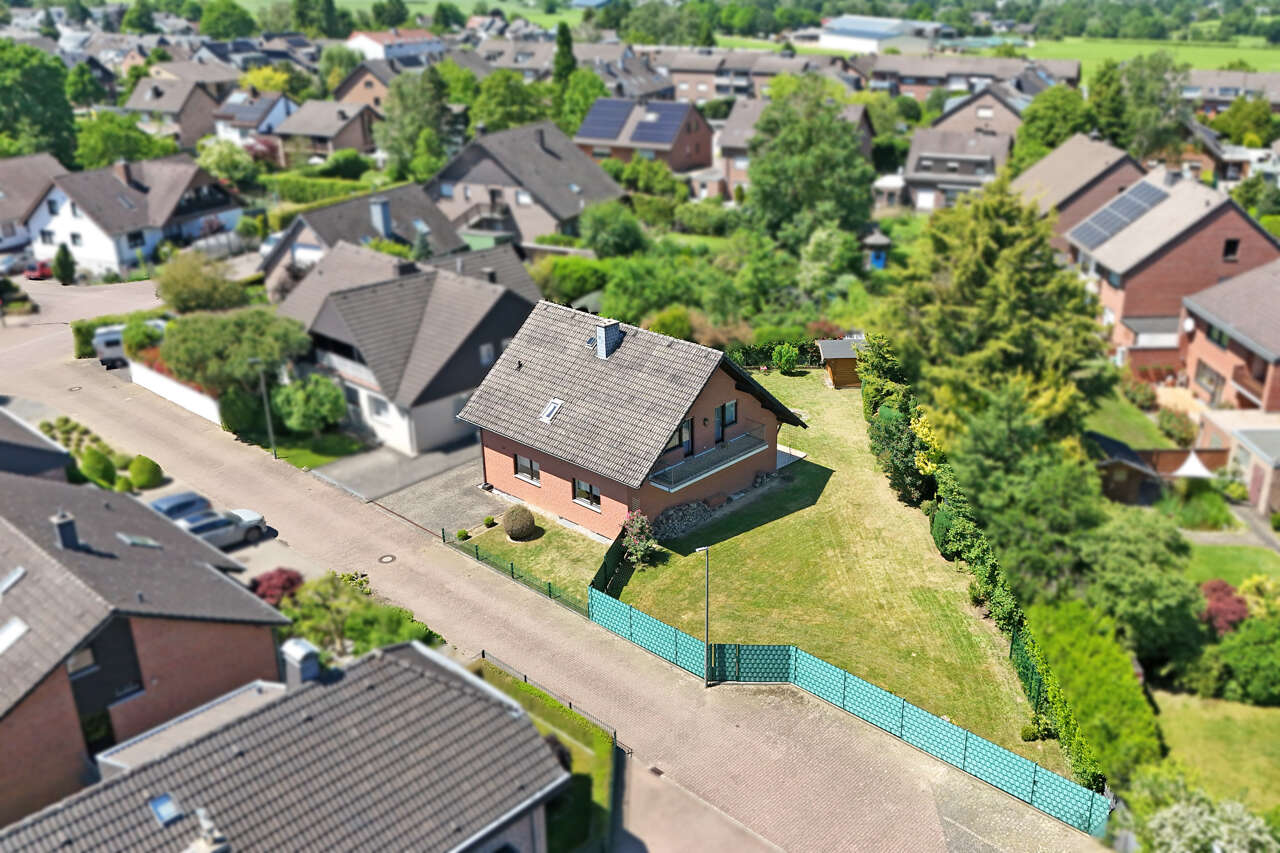 Einfamilienhaus Stolberg kaufen Phi: Immoblien-Stolberg-Haus-Kauf-NP265-Drohne2 Immobilienmakler Stolberg Einfamilienhaus kaufen mit Immobilienbewertung