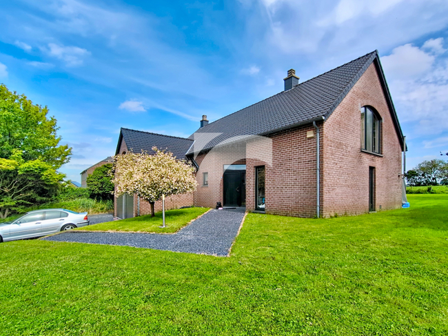 Villa HOMBOURG kaufen Phi Immobilienmakler HOMBOURG Villa kaufen mit Immobilienbewertung
