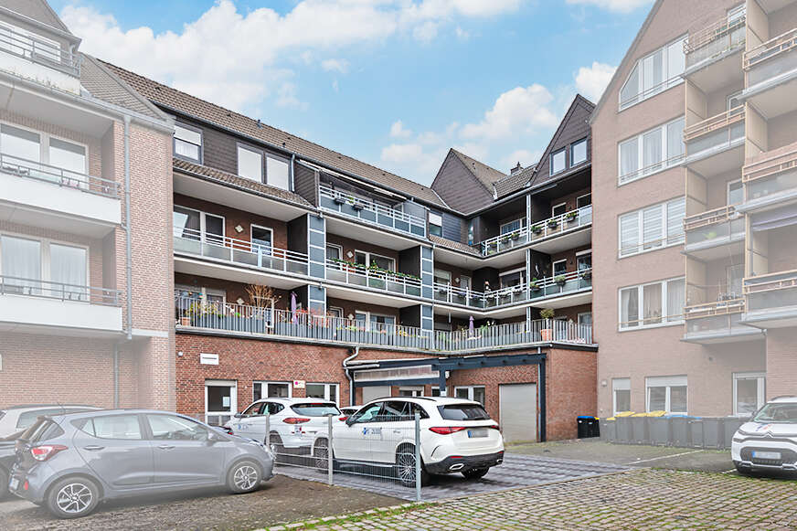 Wohn- und Geschäftshaus Geilenkirchen kaufen Phi: Immobilien-Geilenkirchen-MFH-Kaufen-JD224-27 Immobilienmakler Geilenkirchen Wohn- und Geschäftshaus kaufen mit Immobilienbewertung