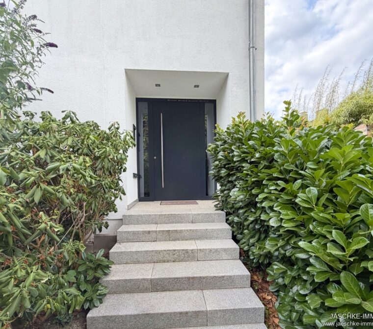 Immobilienmakler Aachen / Steinebrück Reihenendhaus kaufen mit Immobilienbewertung