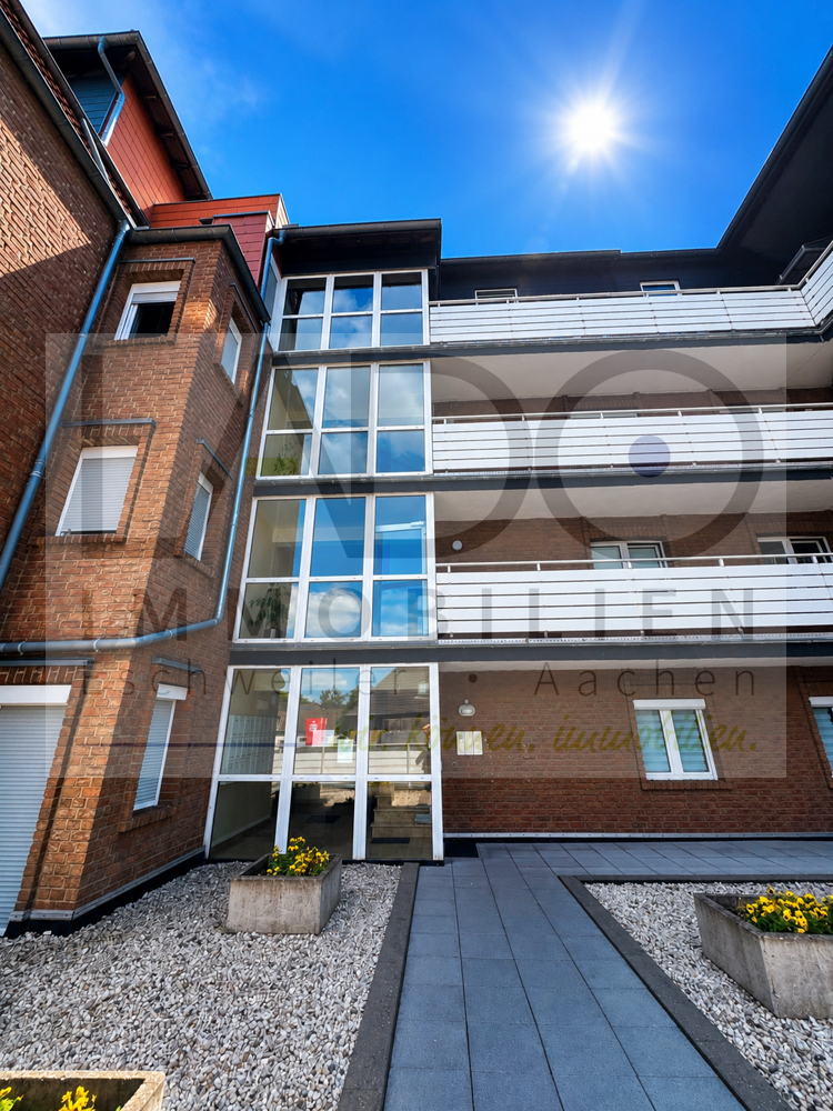 Etagenwohnung Eschweiler kaufen Phi: Eingangsbereich Immobilienmakler Eschweiler Etagenwohnung kaufen mit Immobilienbewertung